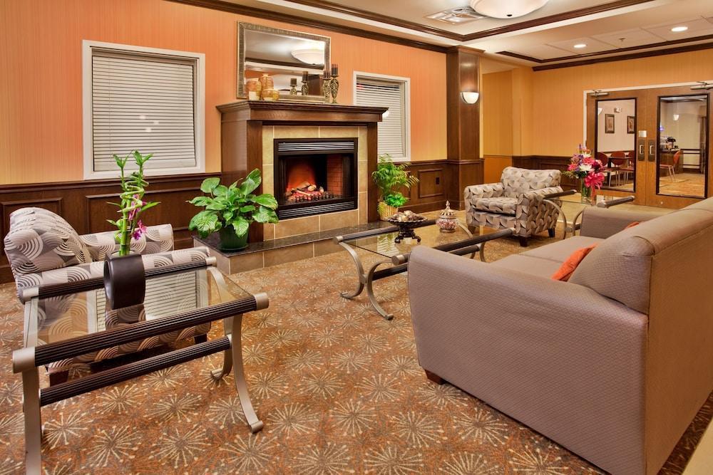 Holiday Inn Express Hotel & Suites Kansas City - Grandview By Ihg Buitenkant foto