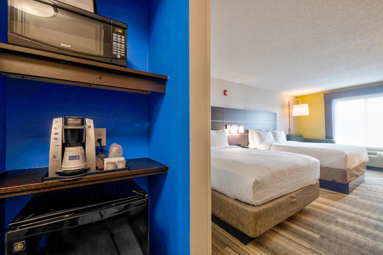 Holiday Inn Express Hotel & Suites Kansas City - Grandview By Ihg Buitenkant foto