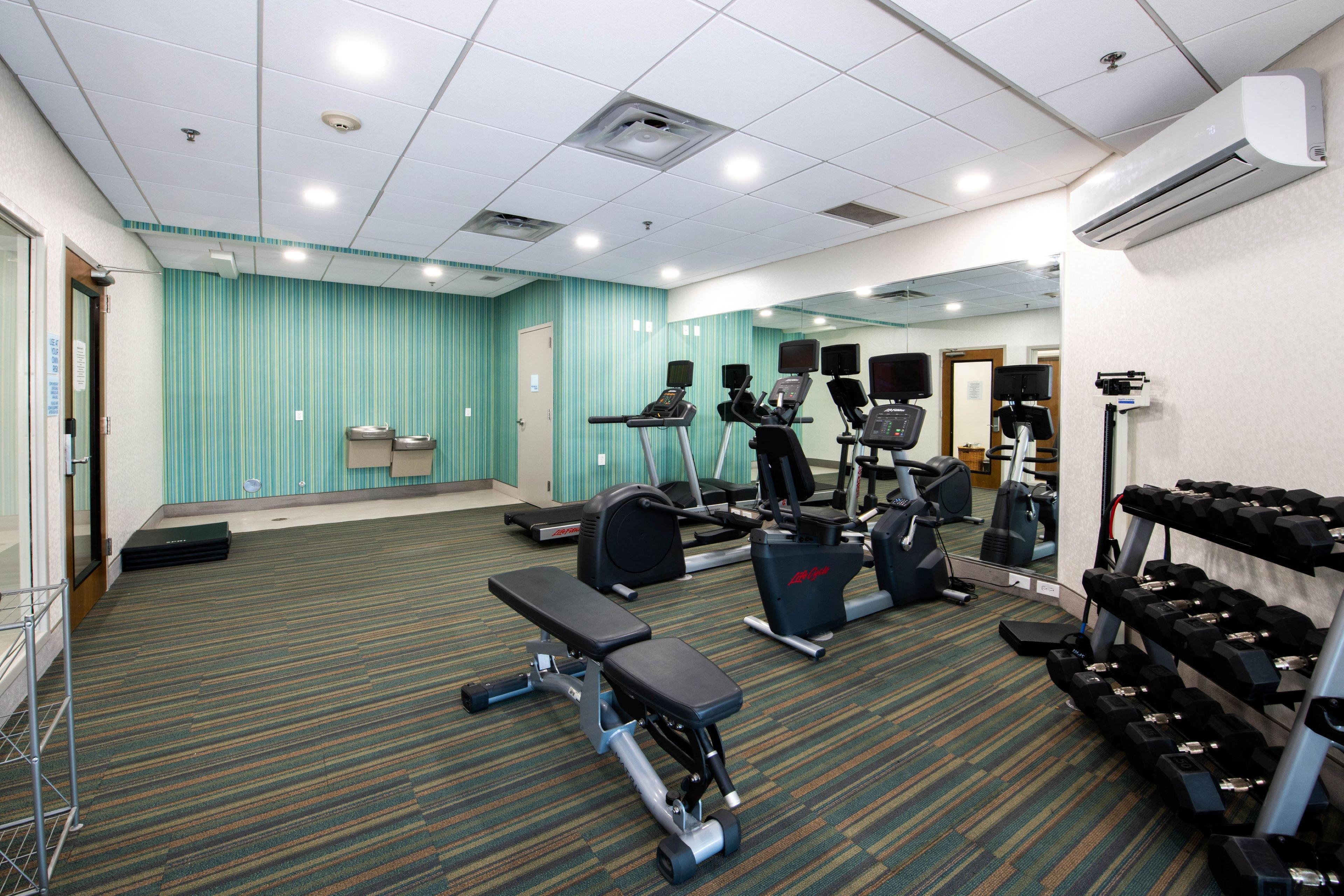 Holiday Inn Express Hotel & Suites Kansas City - Grandview By Ihg Buitenkant foto