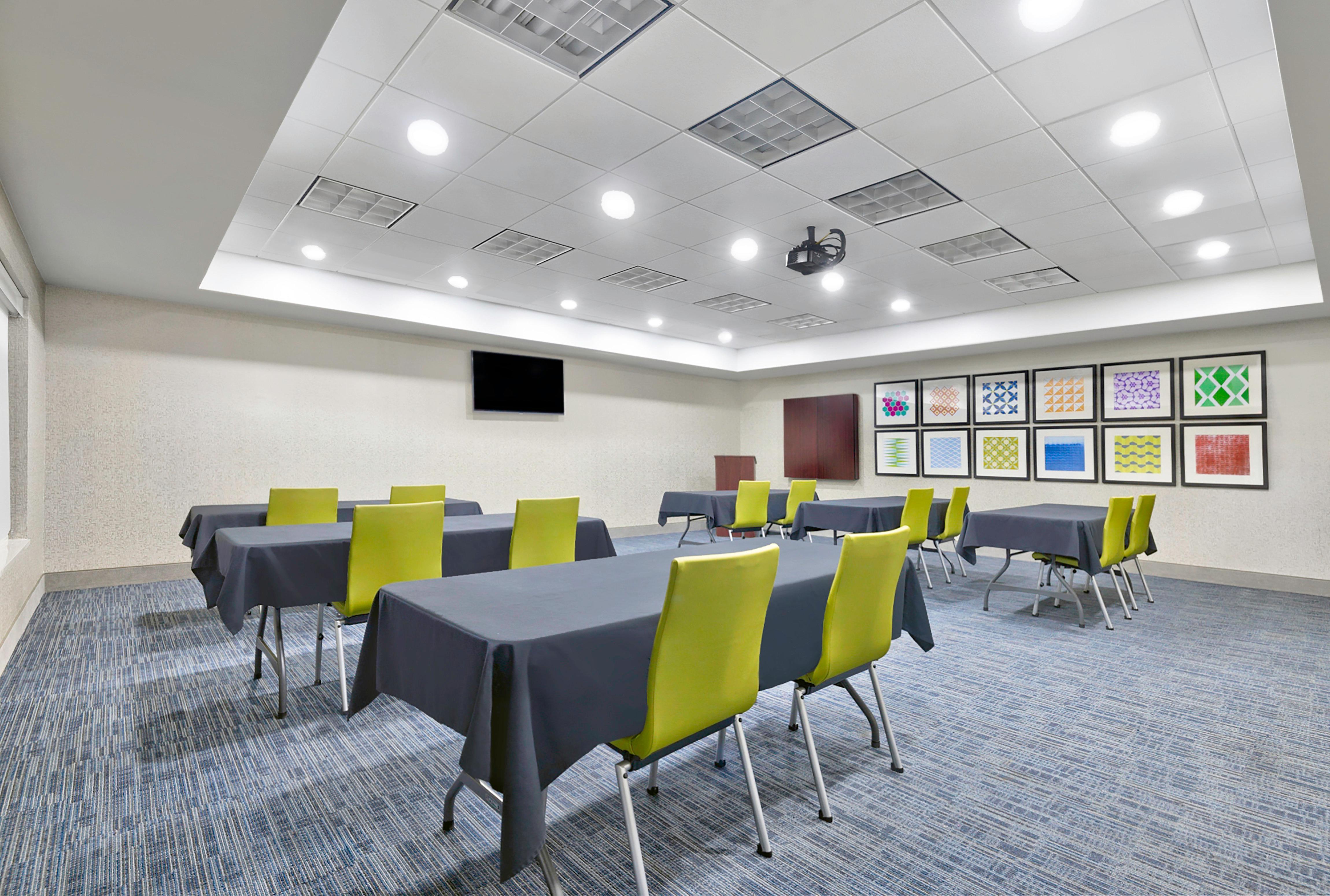 Holiday Inn Express Hotel & Suites Kansas City - Grandview By Ihg Buitenkant foto
