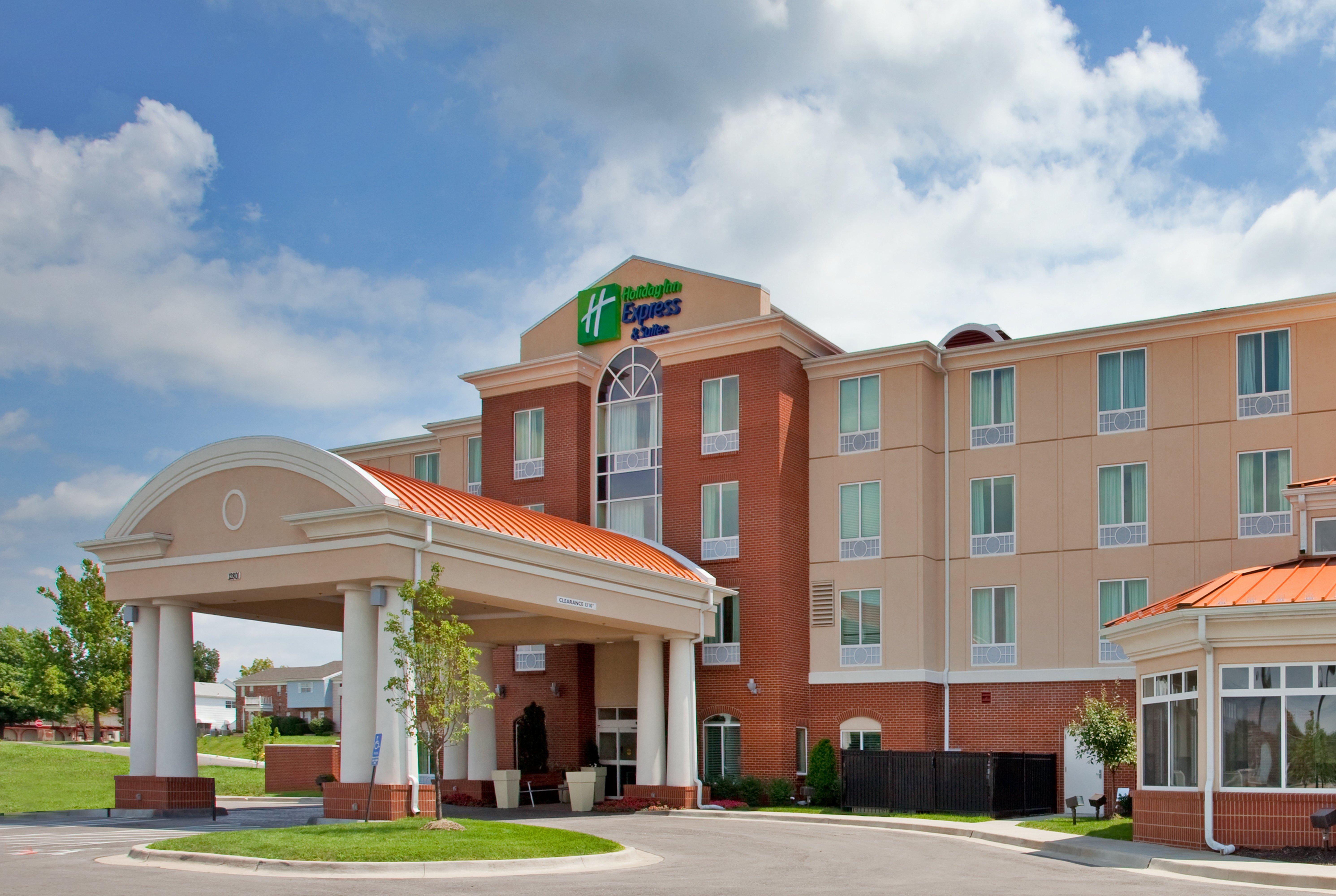 Holiday Inn Express Hotel & Suites Kansas City - Grandview By Ihg Buitenkant foto
