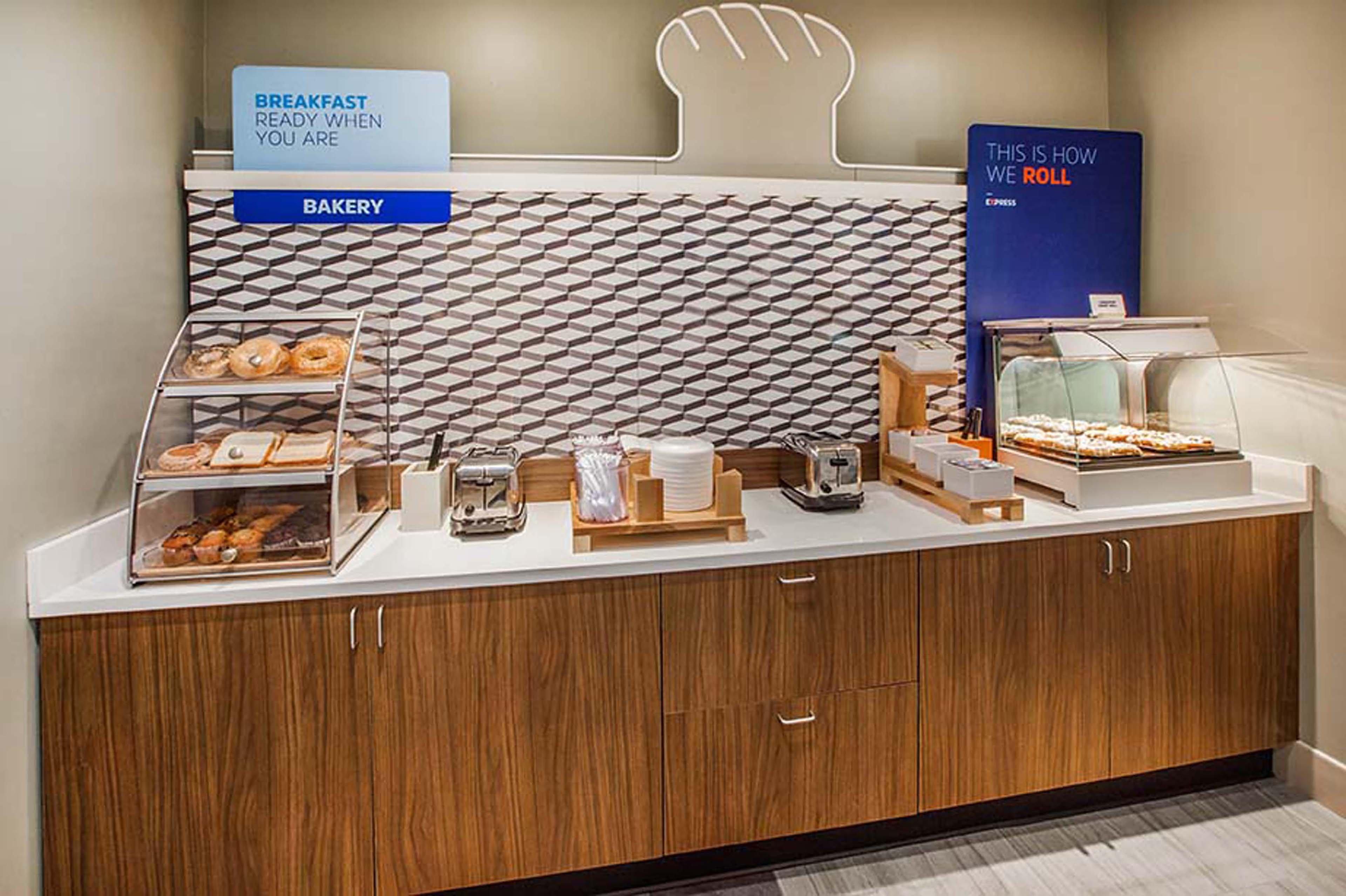 Holiday Inn Express Hotel & Suites Kansas City - Grandview By Ihg Buitenkant foto